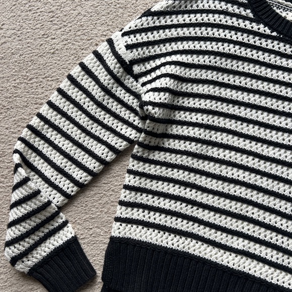 Aeropostale Women Cable Knit Cropped Pullover Sweater Top Long Sleeve Striped XS - Picture 6 of 11